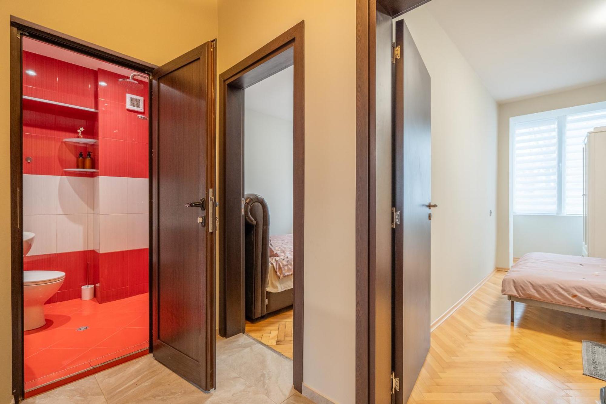 Pirotska 2-Bedroom 100M2 Apartment In Sofia Center Bagian luar foto