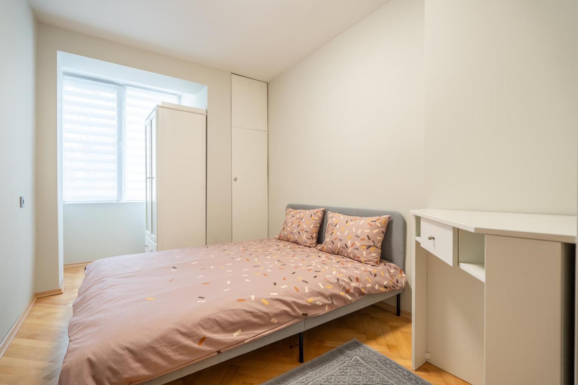 Pirotska 2-Bedroom 100M2 Apartment In Sofia Center Bagian luar foto